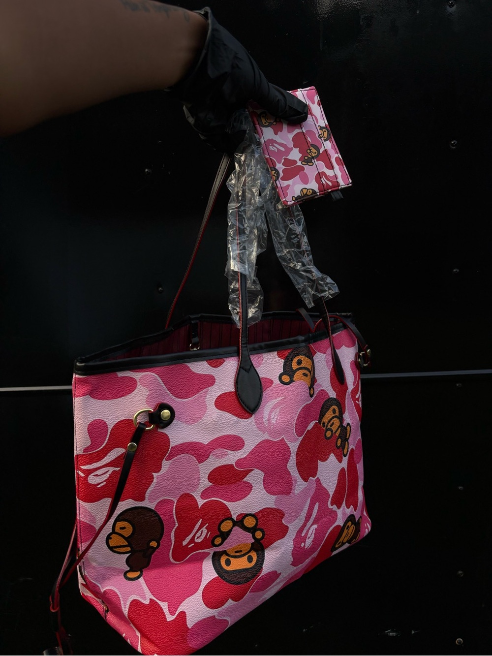 Bape Pink Camo Ape Head Tote with Matching Wallet - Picture 2 of 3